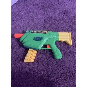 Buzz Bee Toys Toys, Movies & More Cougar w/Slide Clip (Green/Yellow) works great